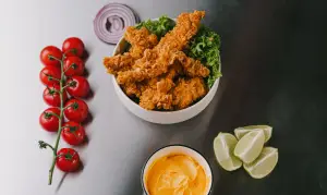 il pollo fritto Holly Powder L’impanatura per il pollo: una soluzione pronta per gastronomia